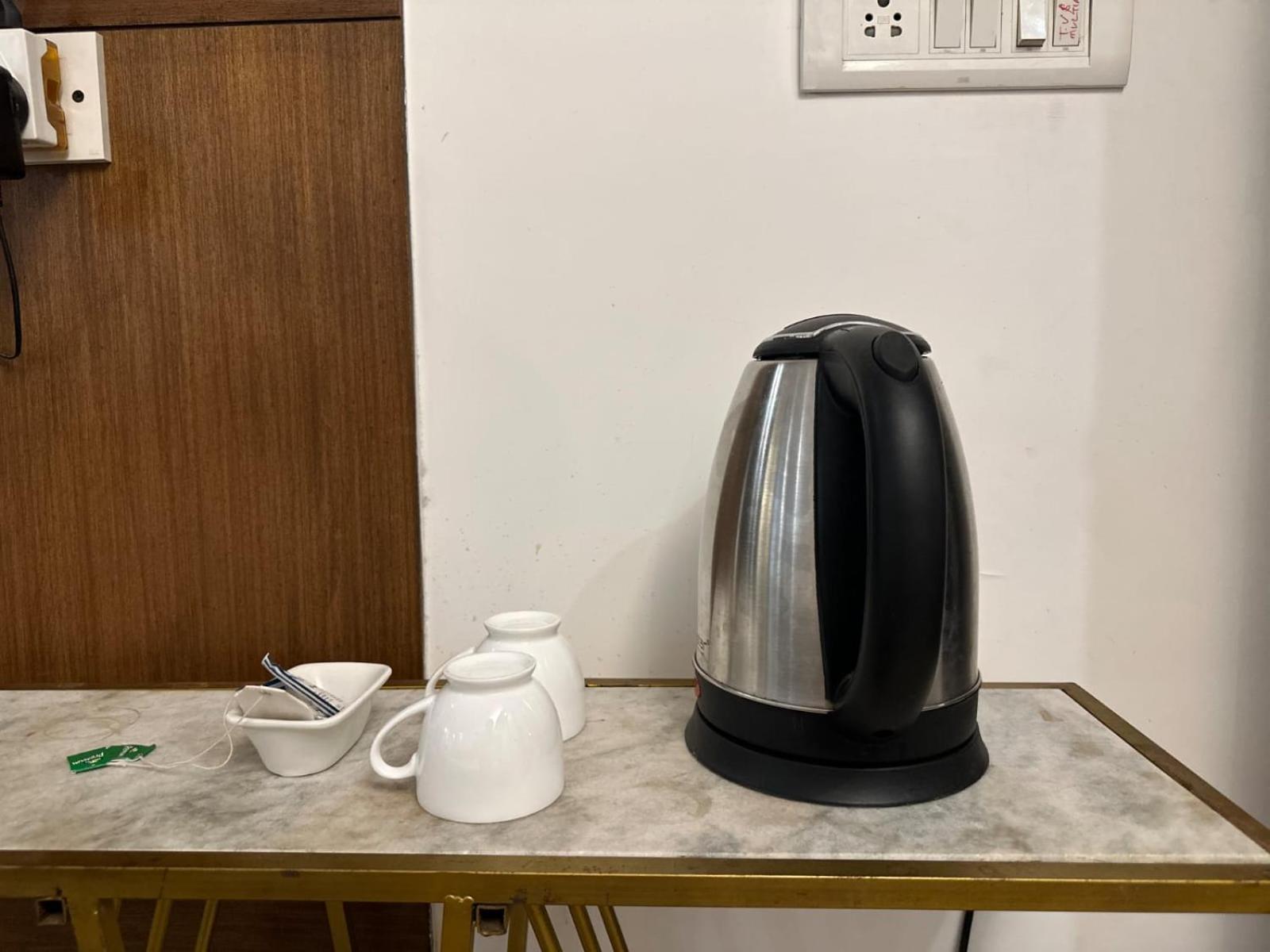 Hotel Blueberry New Delhi Eksteriør billede