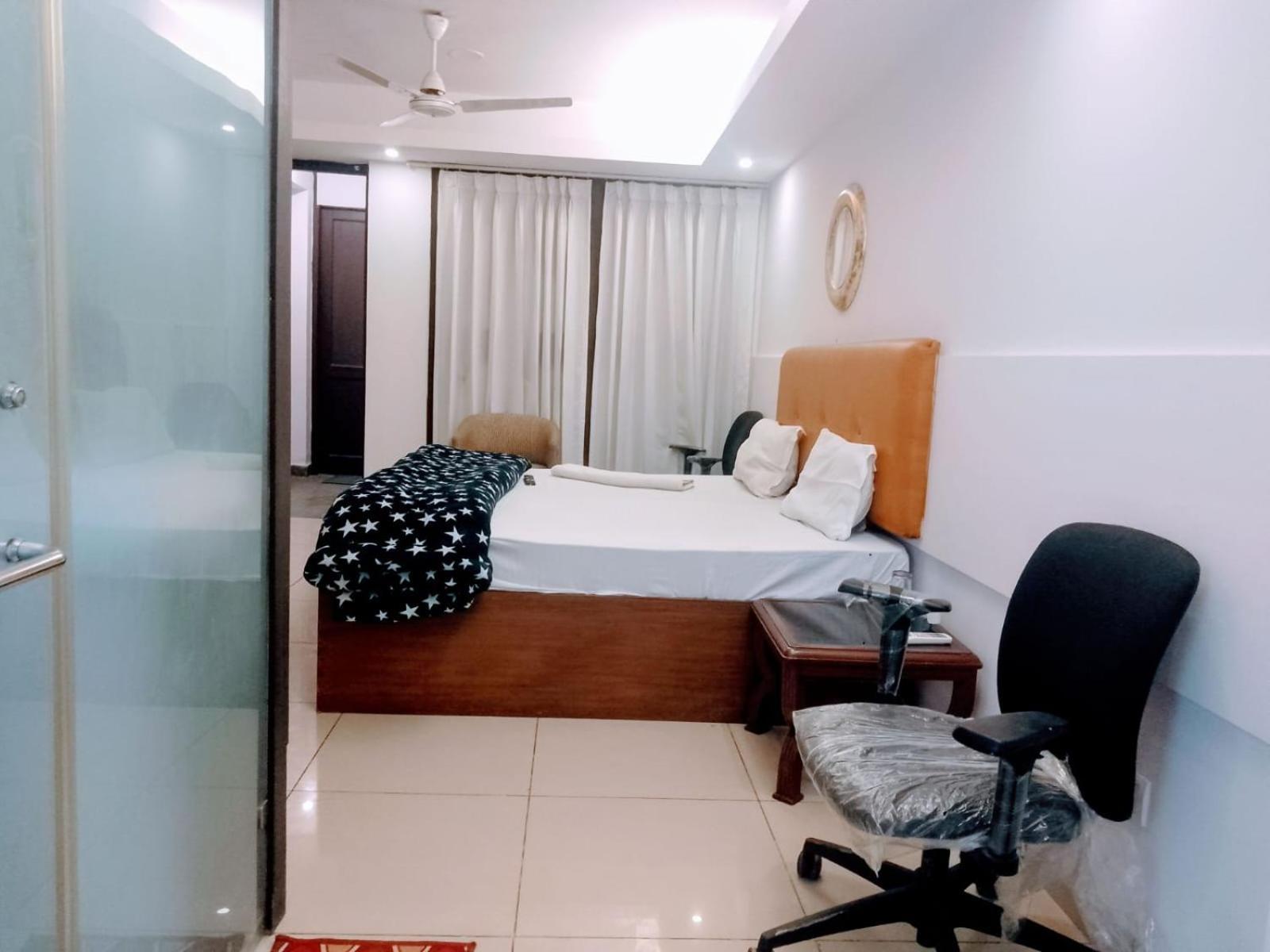 Hotel Blueberry New Delhi Eksteriør billede